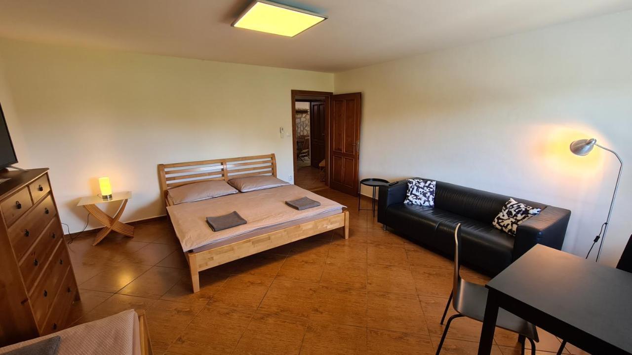 Apartmány Turold Mikulov Esterno foto