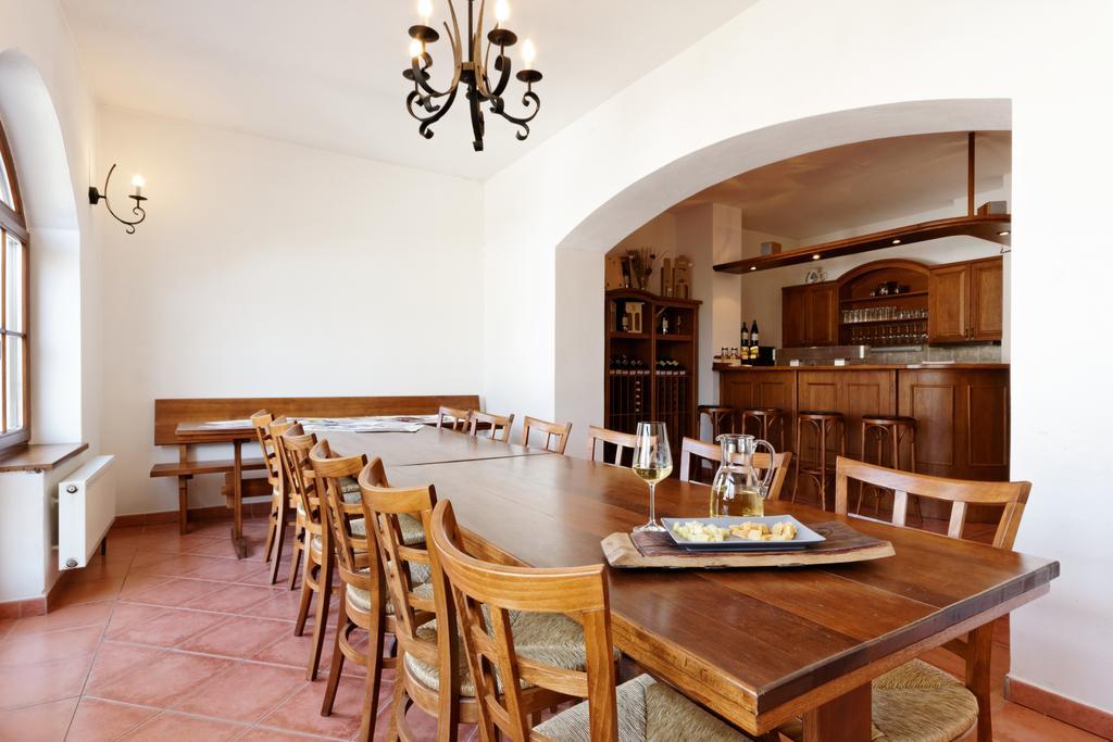 Apartmány Turold Mikulov Esterno foto