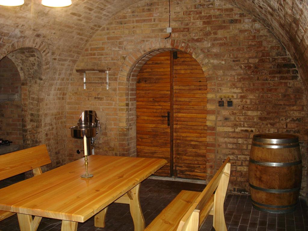 Apartmány Turold Mikulov Esterno foto